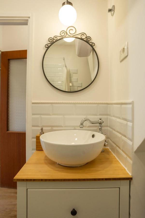 Antique Central Komiza House Nona Nika Eksteriør billede
